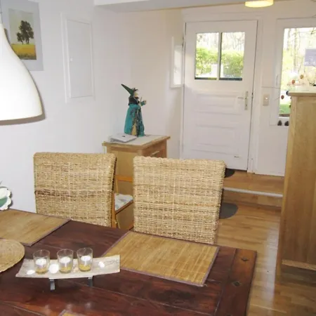 Hexenhaeuschen * Graal-Mueritz