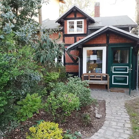 Hexenhaeuschen * Graal-Mueritz